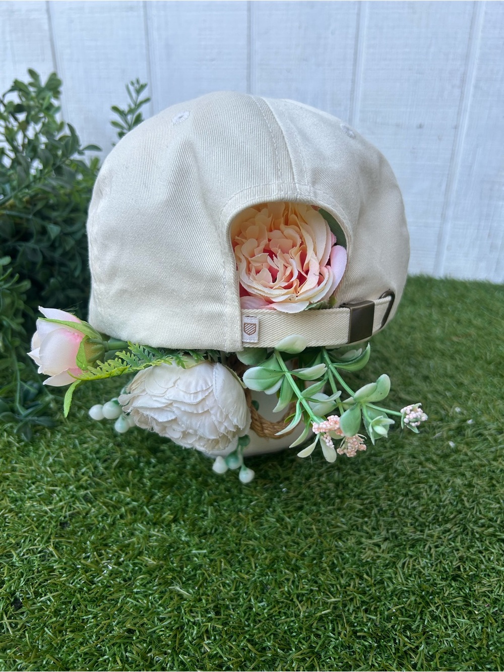 Brixton women Cream Baseball Cap with Subtle Embroidered Logo one size like new - Picture 9 of 16
